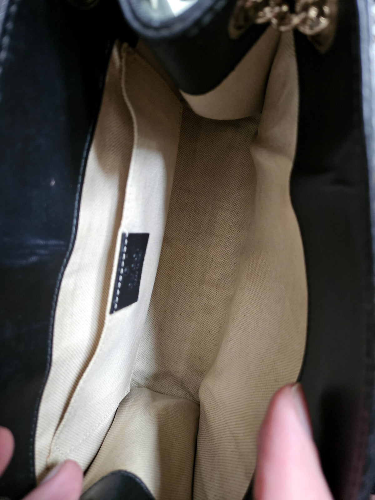 Sac Gucci Emily Guccissima en cuir noir embossé