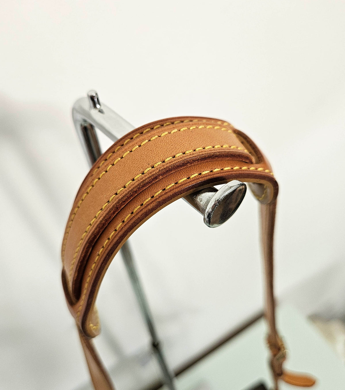 Sac Louis Vuitton Saint Cloud Moyen Modèle en Toile Monogram et Cuir Patiné