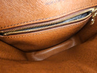 Sac Louis Vuitton Saint Cloud Moyen Modèle en Toile Monogram et Cuir Patiné