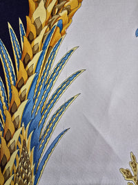 Foulard Salvatore Ferragamo Vintage en Soie Imprimé Fauve et Feuilles Tropicales