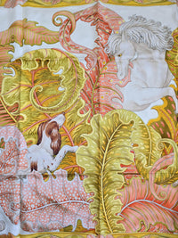 Foulard Salvatore Ferragamo Motif Floral et Animalier