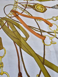 Foulard Céline Pompon Orange en Soie 88×88 cm