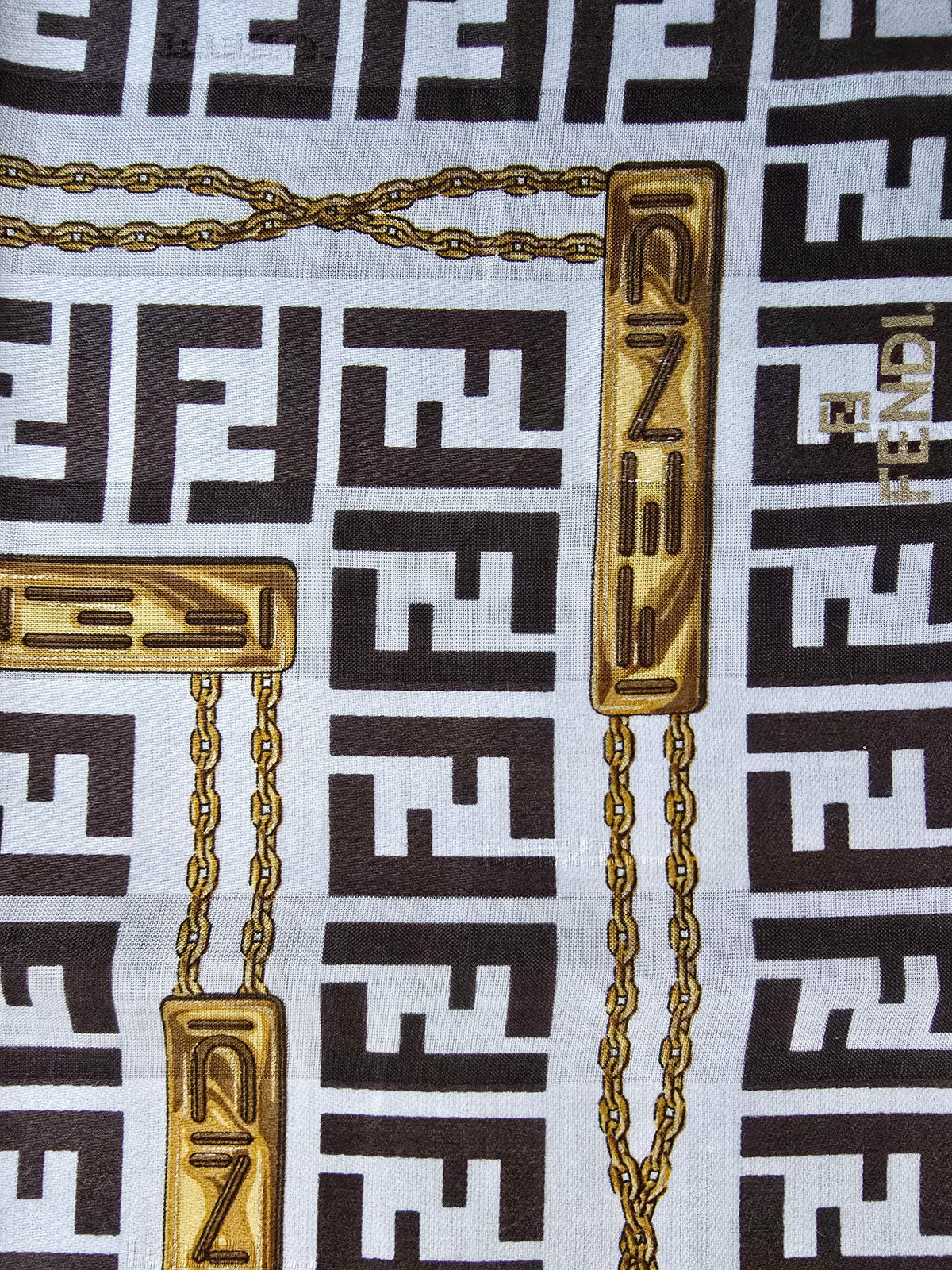 Foulard Bandana Fendi Vintage FF Géométrique Noir et Doré