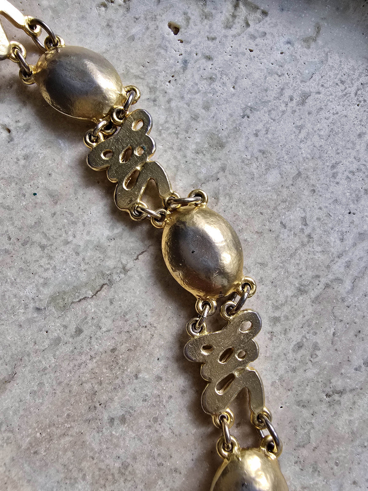 Collier Sonia Rykiel vintage plaqué or - Maillons entrelacés et strass ovales transparents