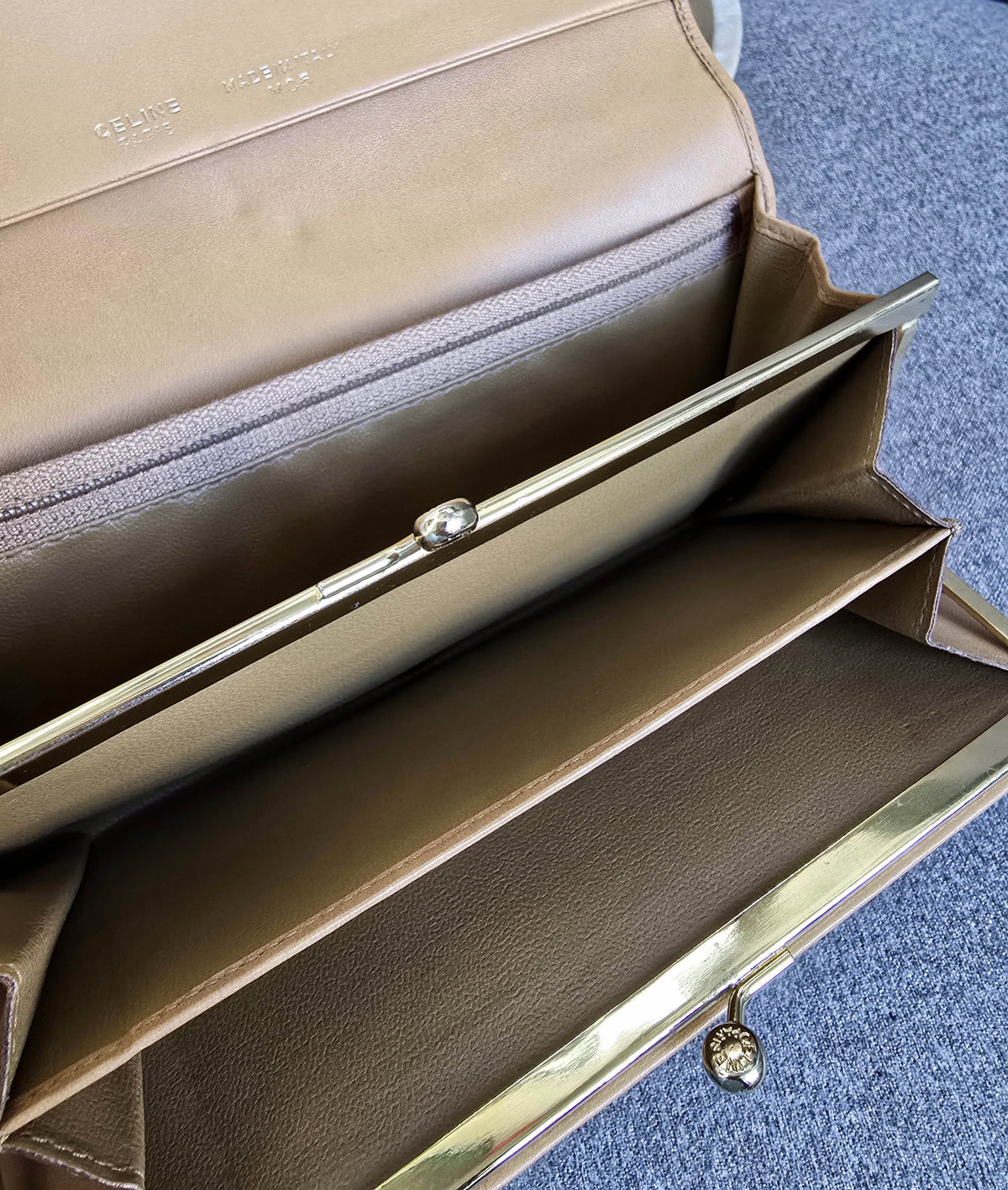 Portefeuille Long Céline Macadam en Toile Enduite et Cuir Beige – Triomphe Doré