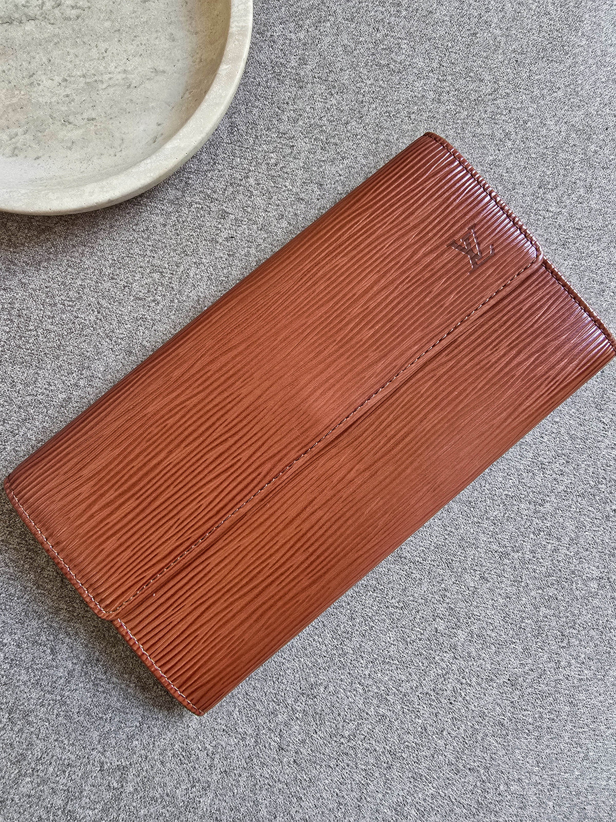 Grand Portefeuille Louis Vuitton Cuir Épi Marron