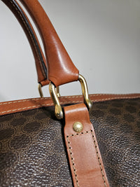 Sac de voyage Céline Boston Macadam vintage en toile enduite et cuir caramel