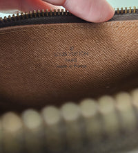 Louis Vuitton Papillon 30 + pochette assortie