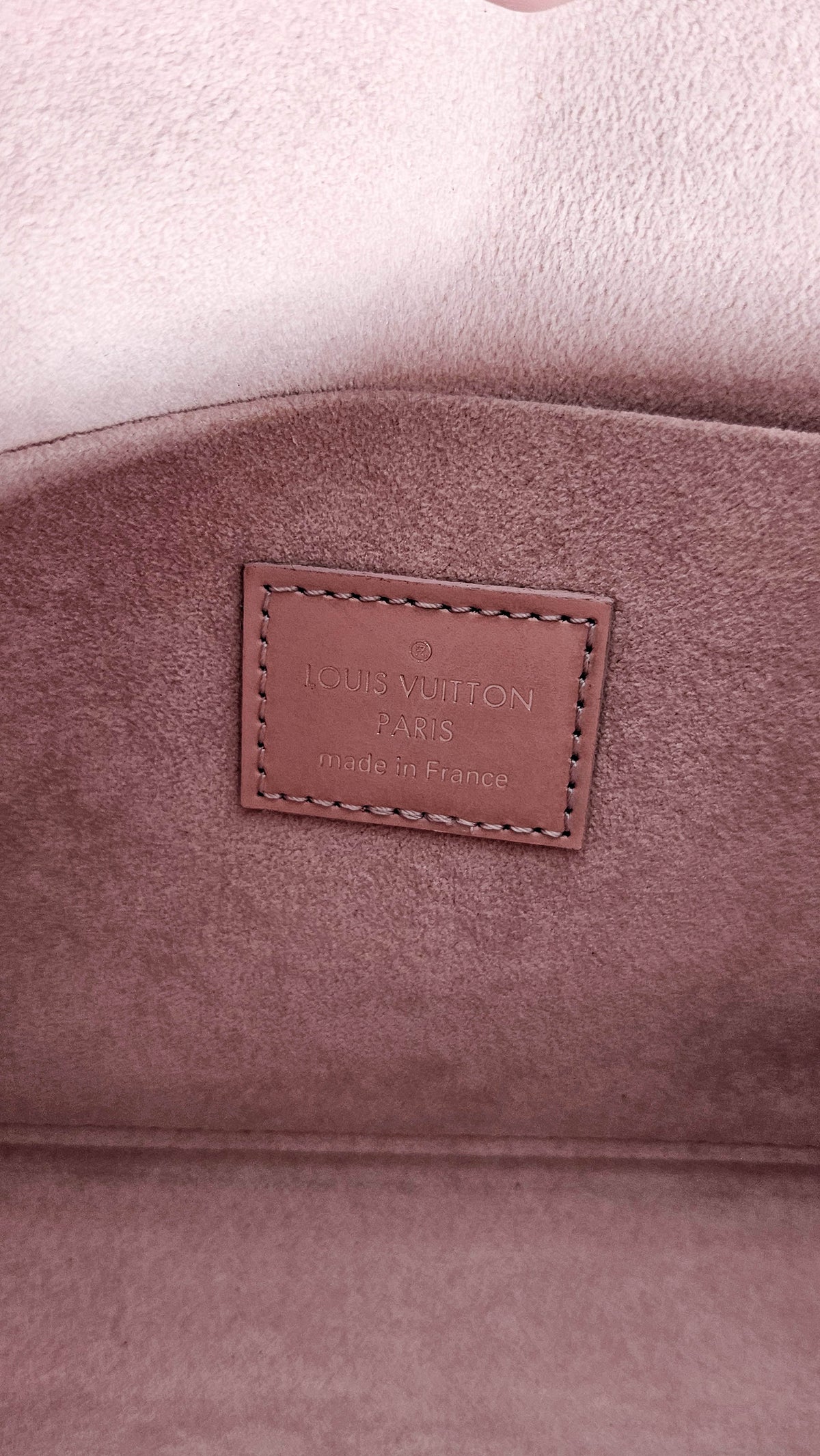 Pochette Félicie Louis Vuitton en cuir Épi rose poudré