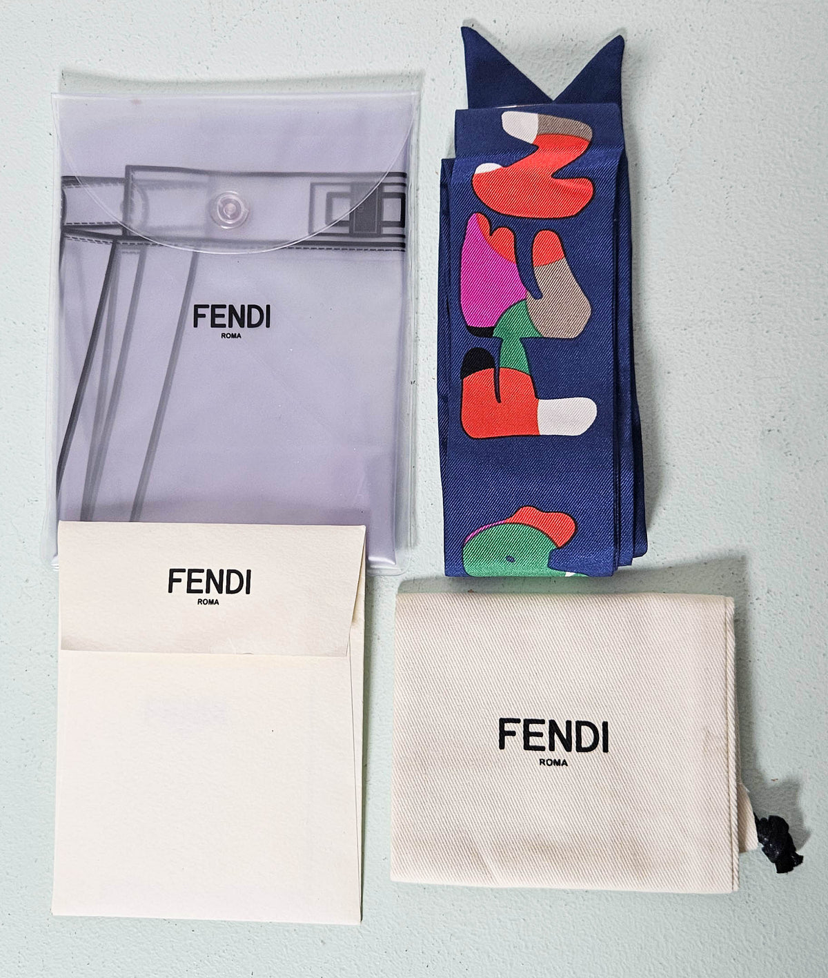 Fendi Peekaboo Mini bleu pétrole