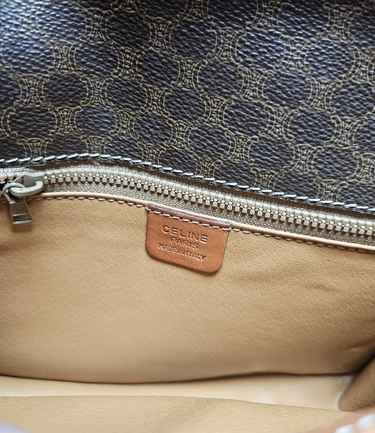 Sac Crossbody Céline Vintage Macadam en Toile Enduite