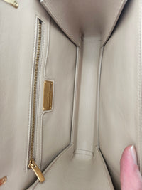 Sac Salvatore Ferragamo Ginny en Cuir Grainé Beige