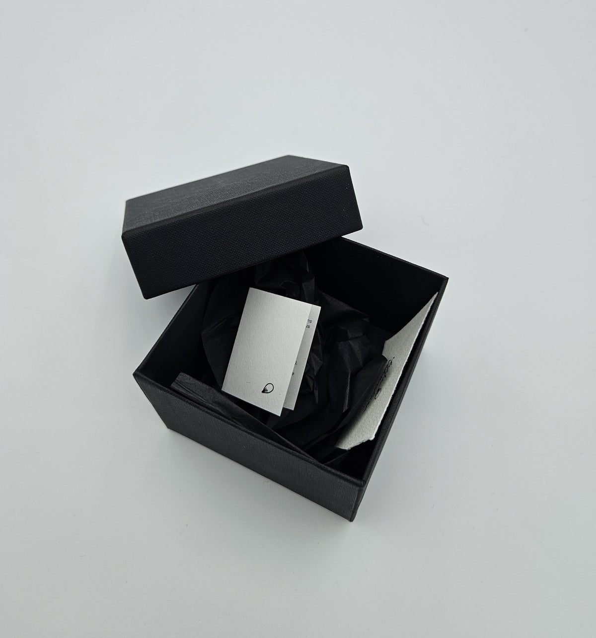 Broche Brushy Chrysanthème Or