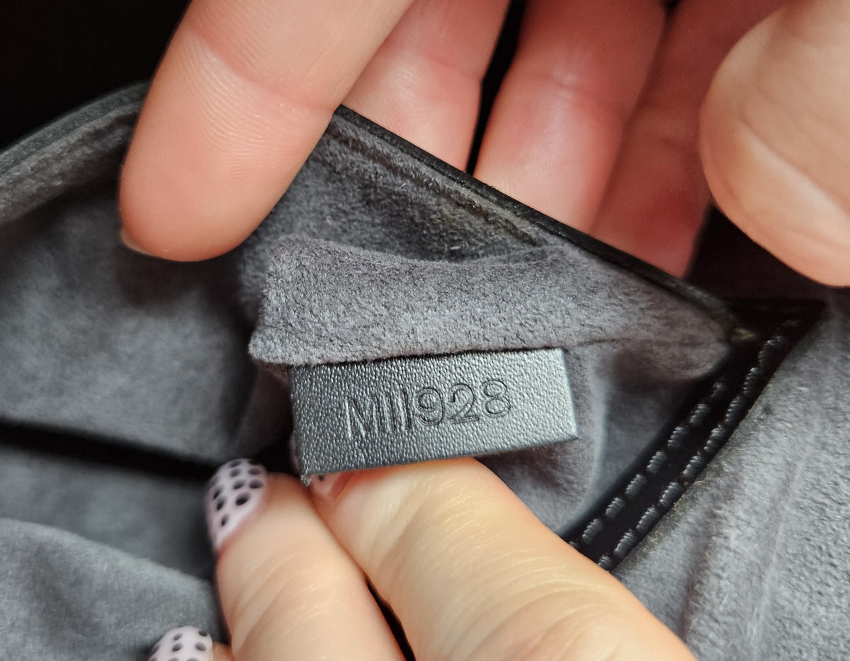 Louis Vuitton Alma PM en cuir Épi noir