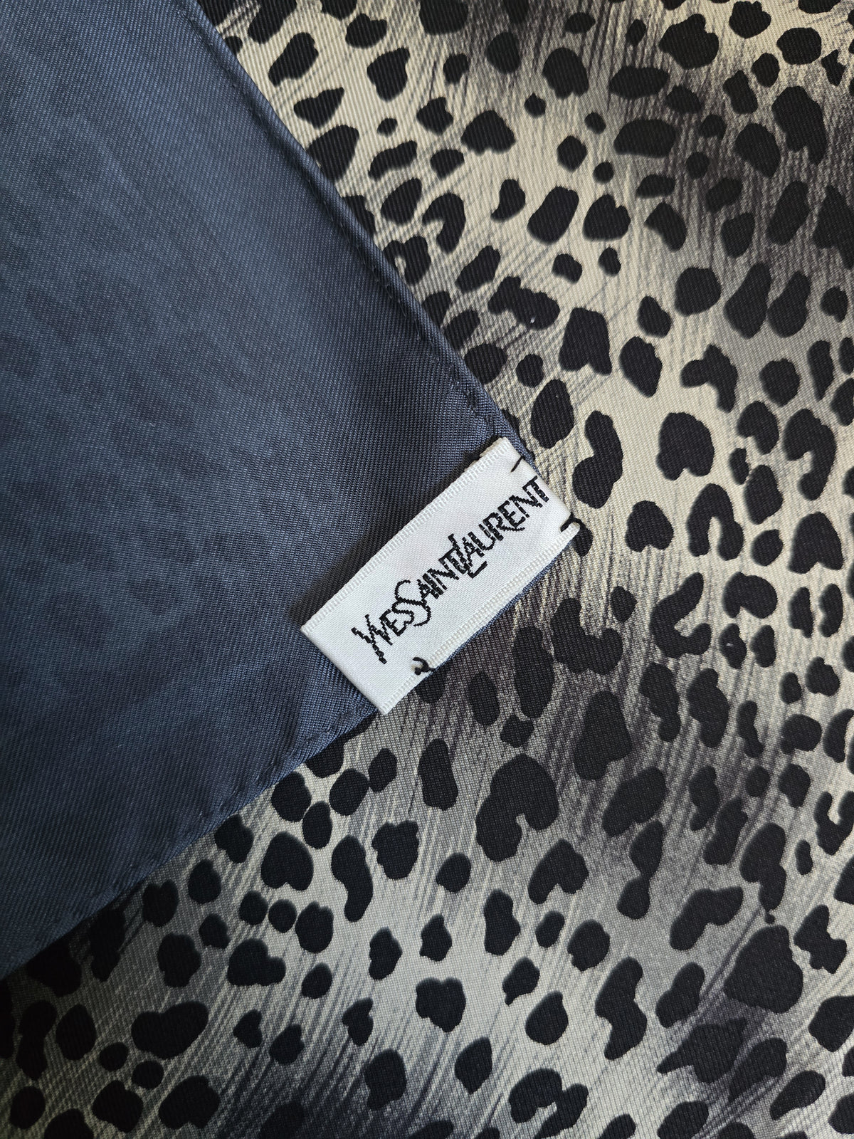 Foulard Bandana Yves Saint Laurent Vintage Léopard