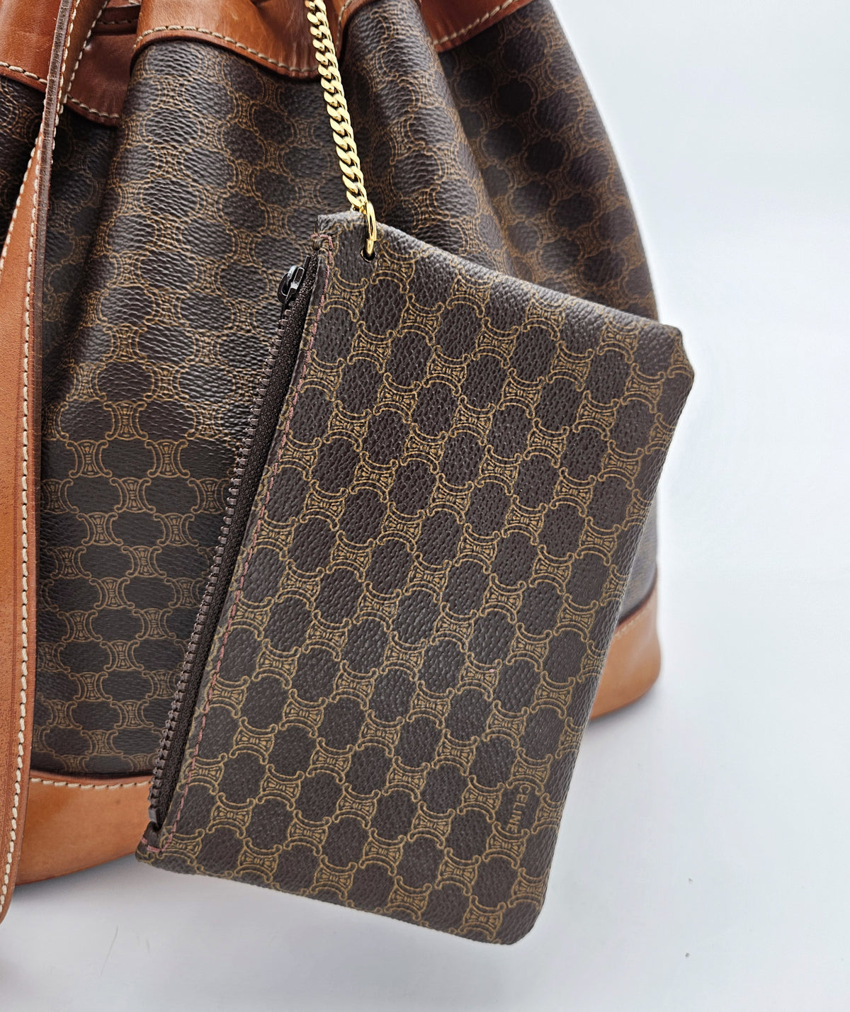 Sac seau Céline vintage en toile Macadam