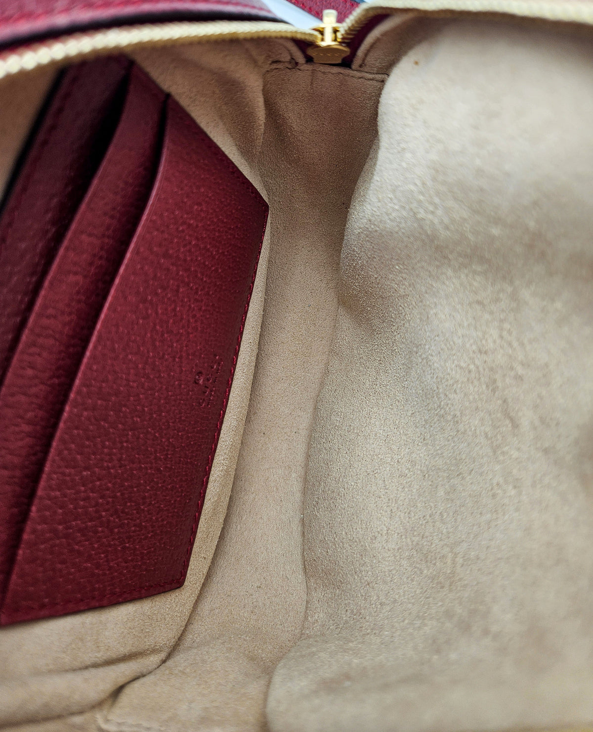 Mini sac à dos Gucci GG Supreme floral Bloom rouge