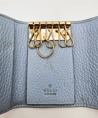 Porte-clés GG Marmont cuir bleu pastel