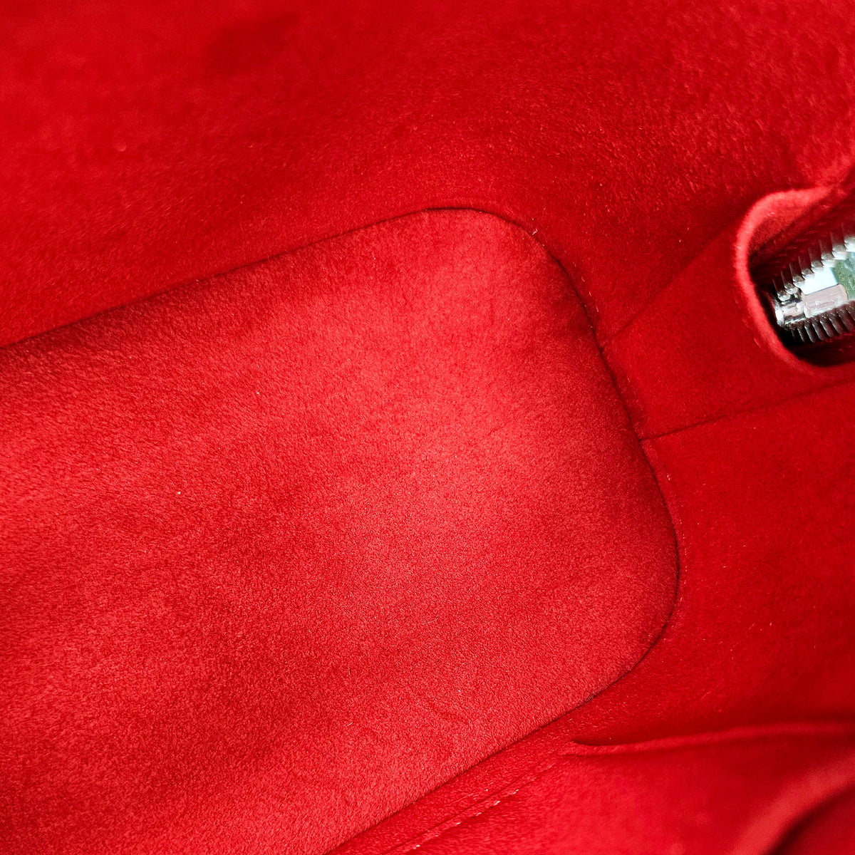 Louis Vuitton Alma BB Cuir Épi Coquelicot