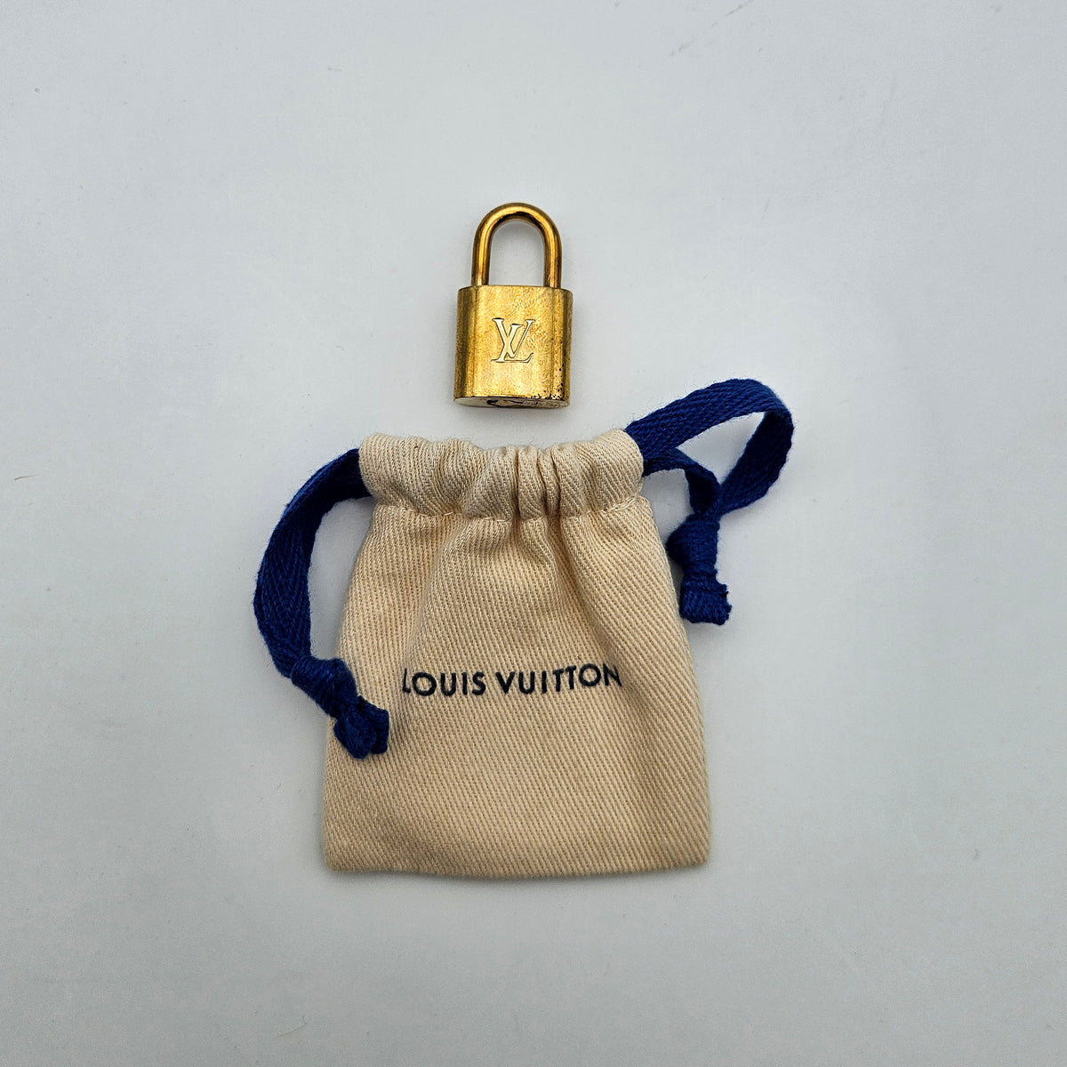 Louis Vuitton Alma BB Monogramme