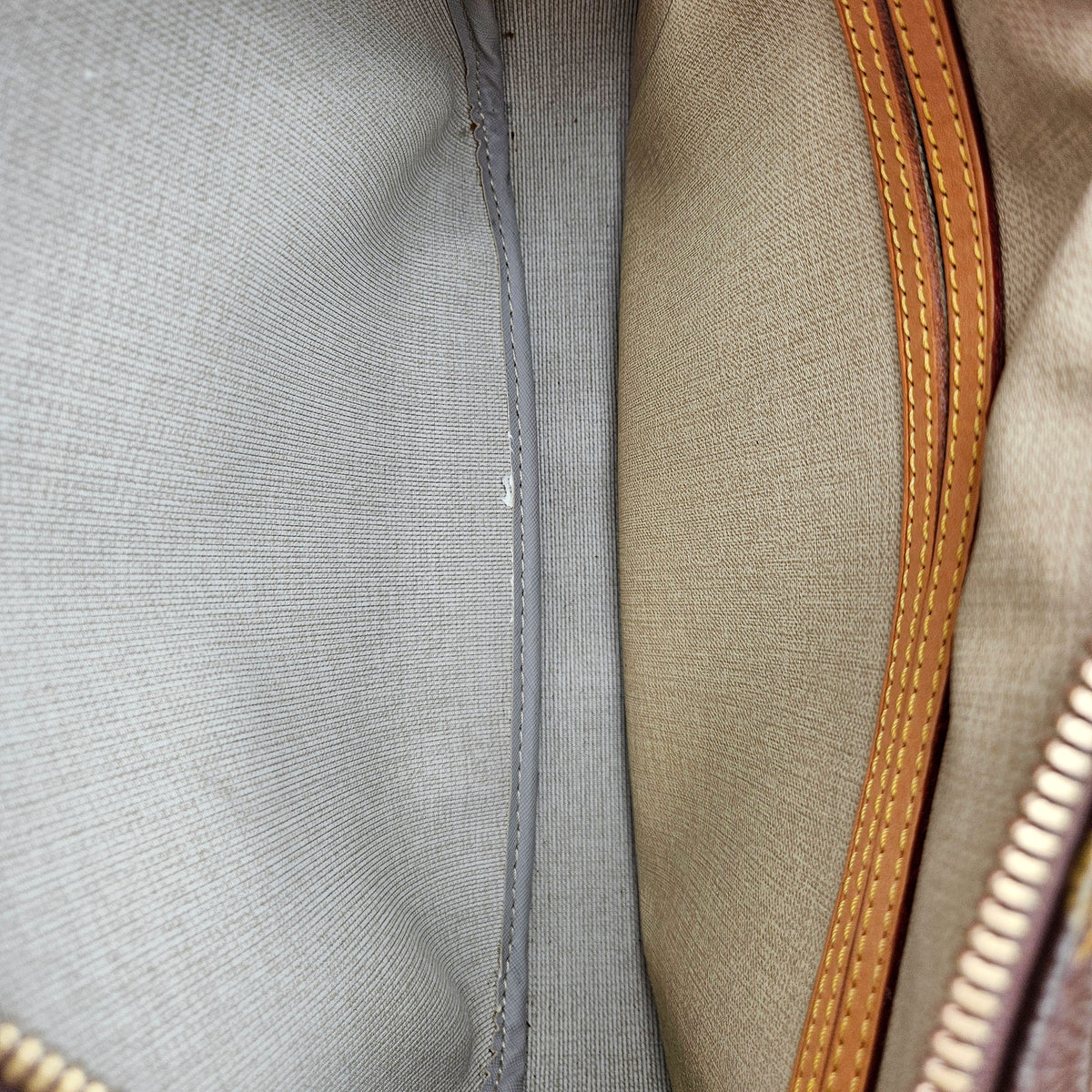 Louis Vuitton Reporter Monogramme