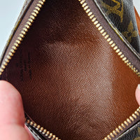 Pochette Louis Vuitton Papillon