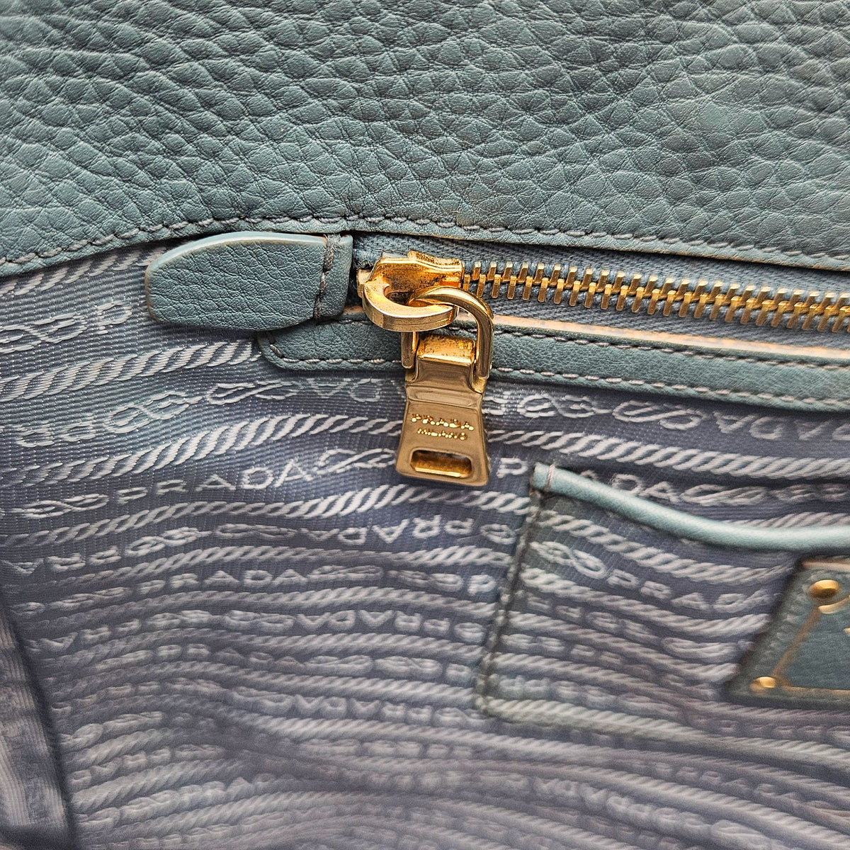 Prada Shopping Tote Vitello Daino