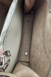 Louis Vuitton Muria Mahina Cuir Perforé Galet
