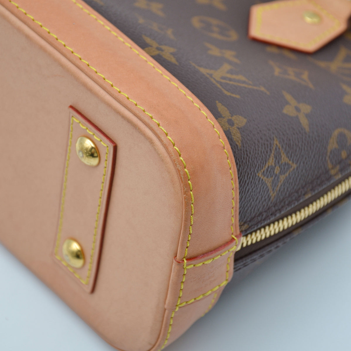 Louis Vuitton Alma BB toile Monogram