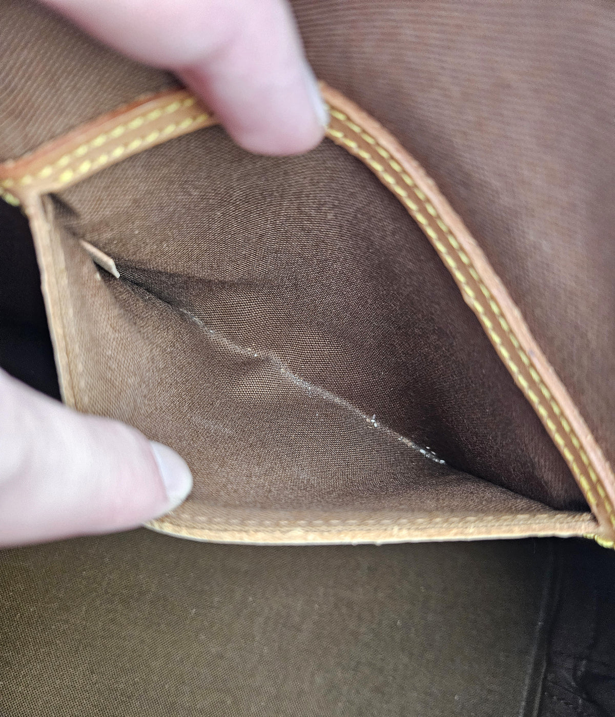 Louis Vuitton Alma PM