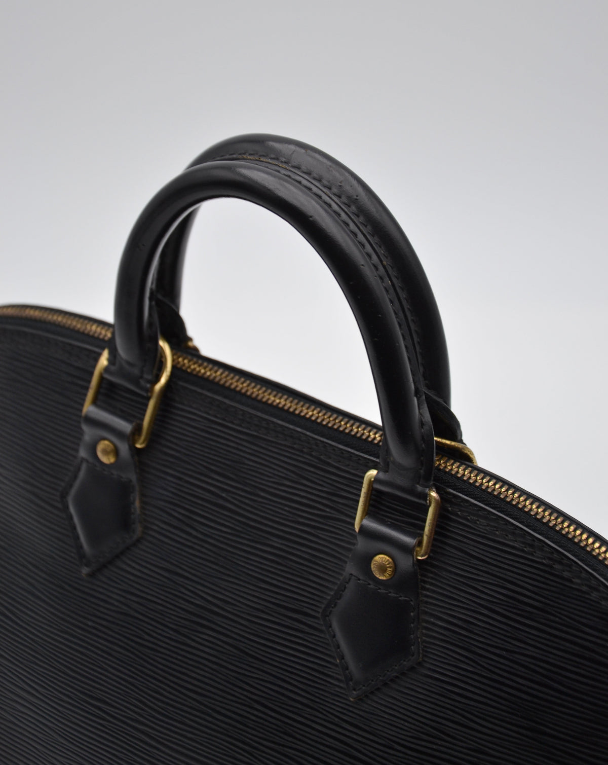 Sac Louis Vuitton Alma PM Cuir Épi Noir Vintage