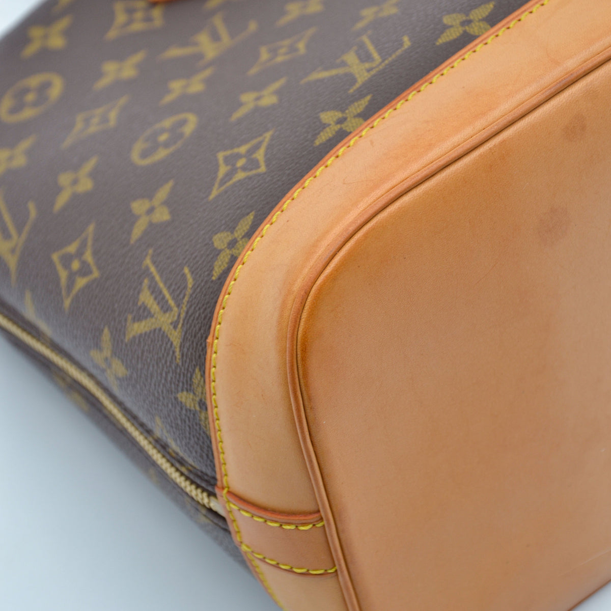 Louis Vuitton Alma PM Monogram