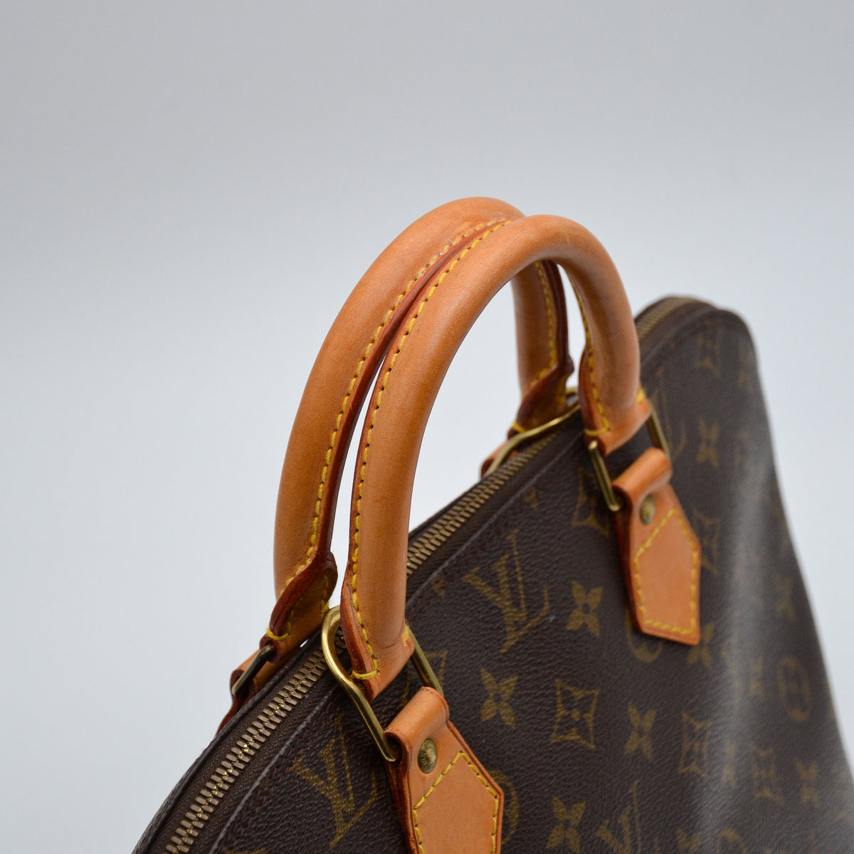 Louis Vuitton Alma PM