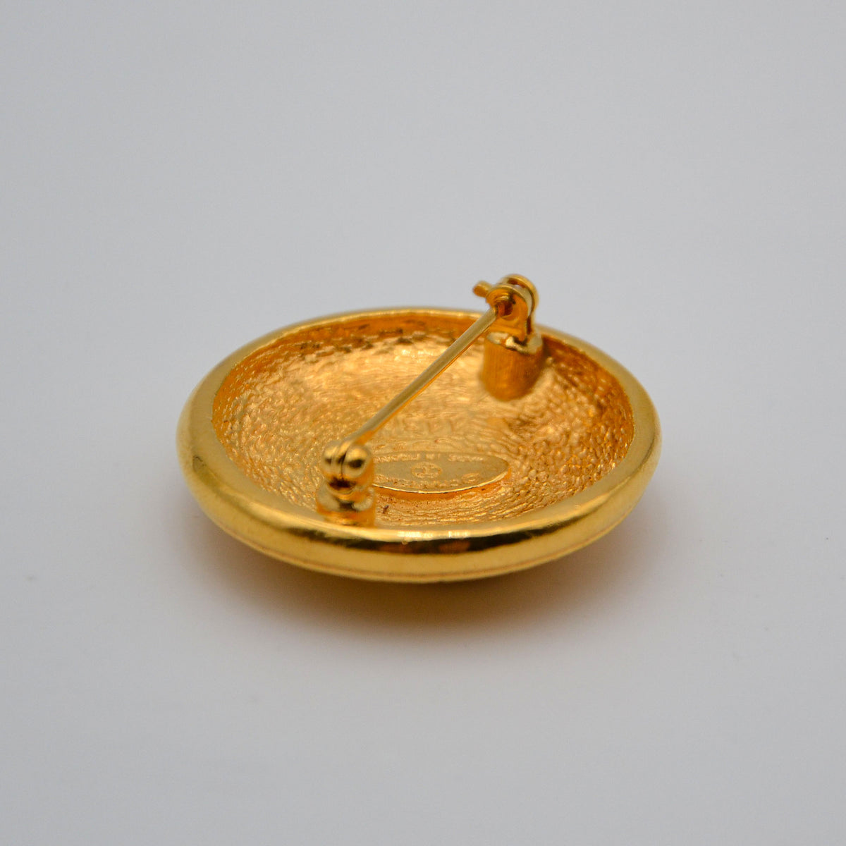 Broche Chanel CC vintage 1988