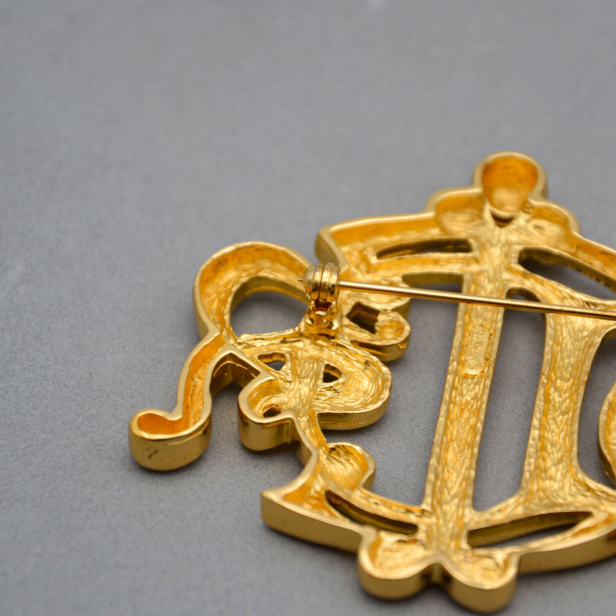 Broche Christian Dior Vintage