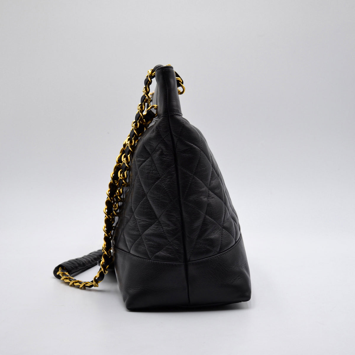 Chanel Tote Vintage Circle Coco Charm