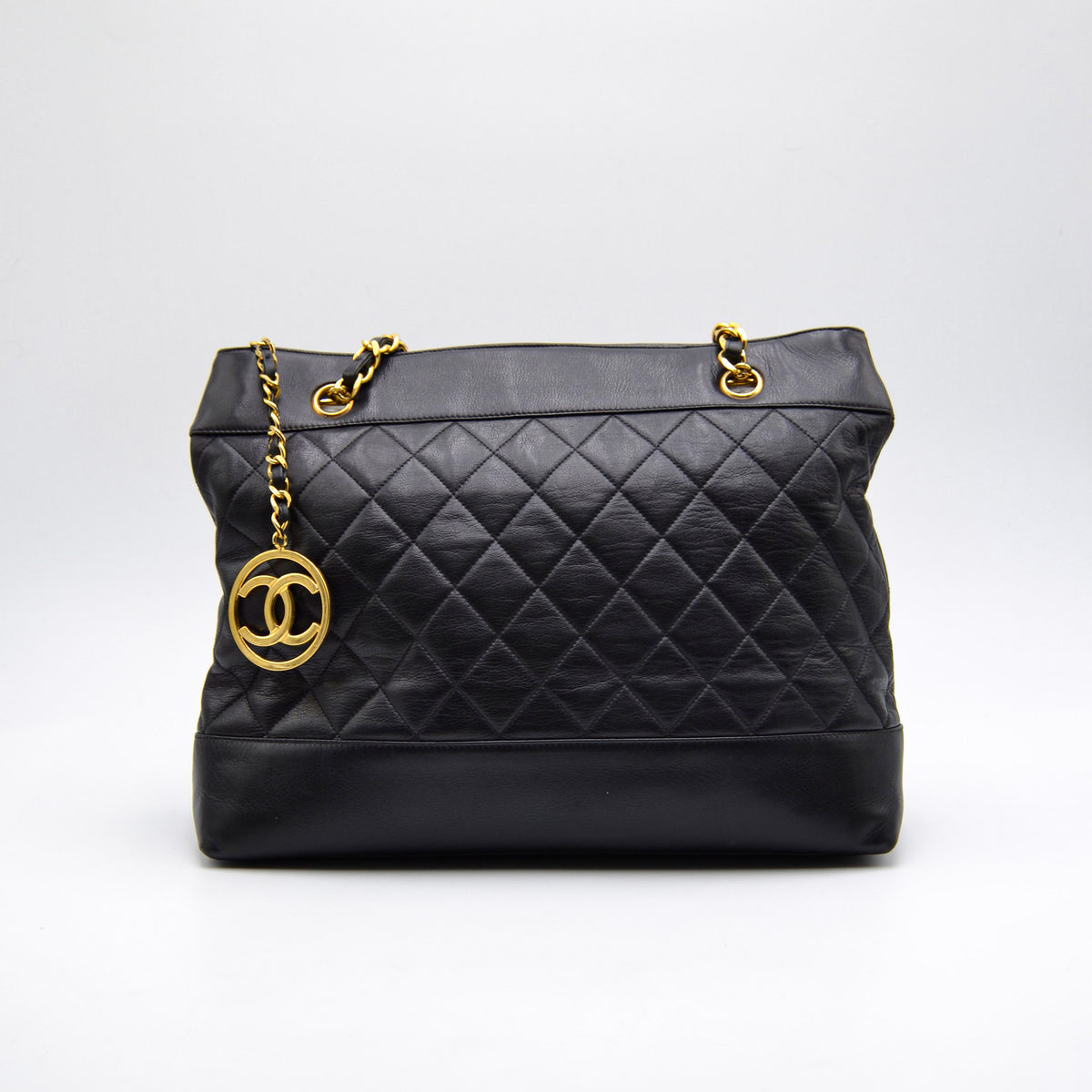 Chanel Tote Vintage Circle Coco Charm