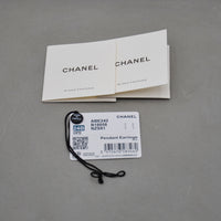 Chanel Boucles d'Oreilles CC Argentées Chaînes Pendantes