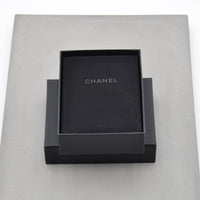 Chanel Boucles d'Oreilles CC Argentées Chaînes Pendantes