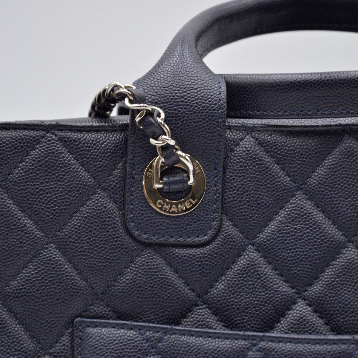 Cabas Chanel CC Caviar Matelassé Bleu Marine