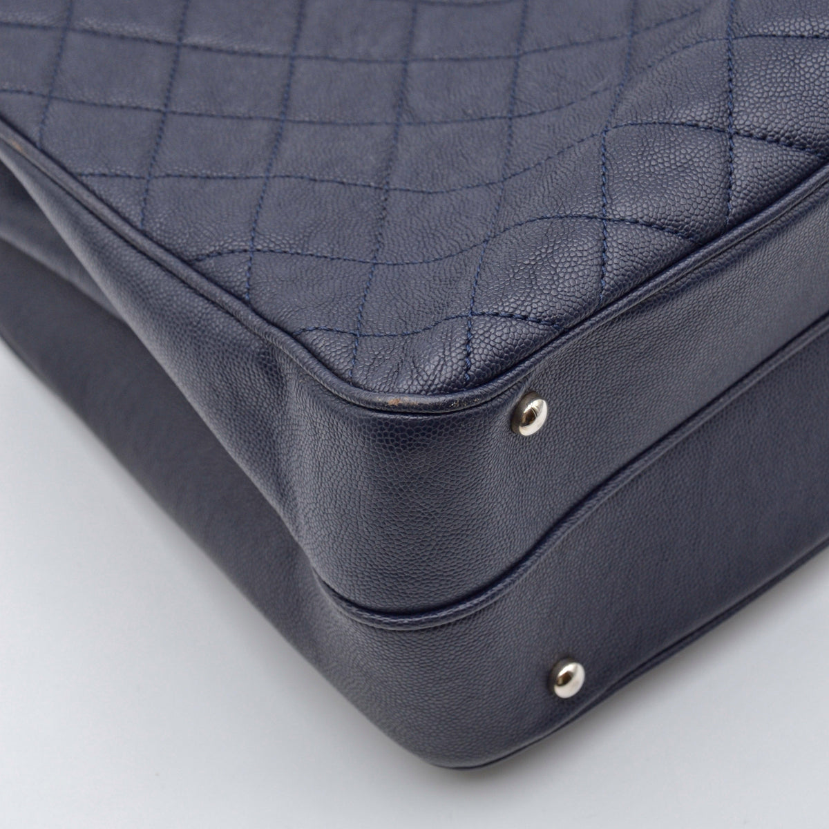 Cabas Chanel CC Caviar Matelassé Bleu Marine