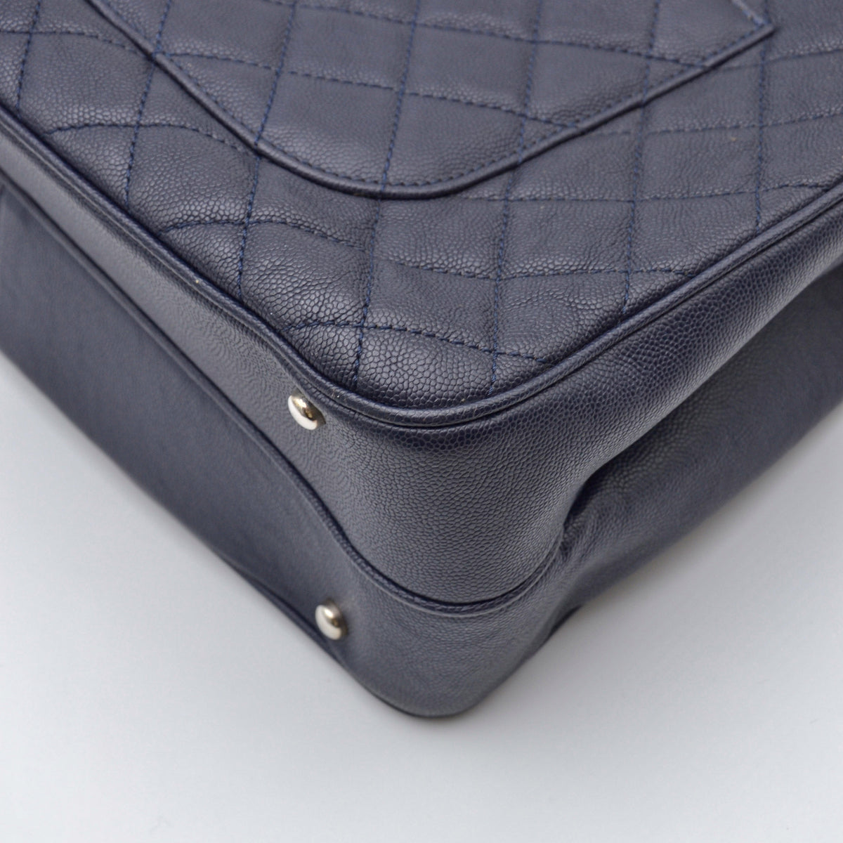 Cabas Chanel CC Caviar Matelassé Bleu Marine