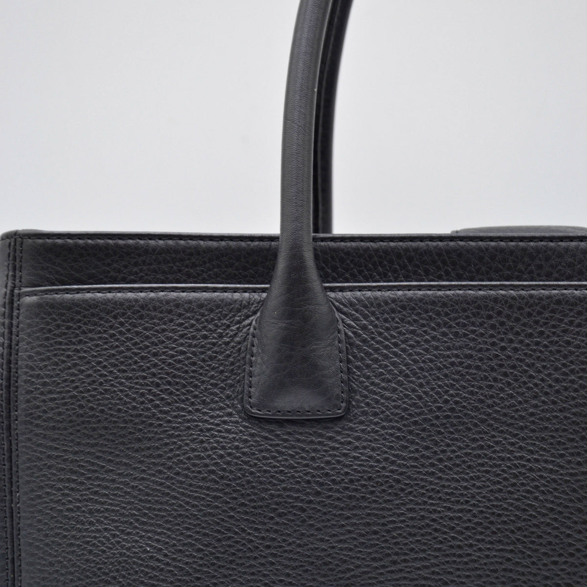 Sac Chanel Cerf Executive Tote Cuir Grainé Noir