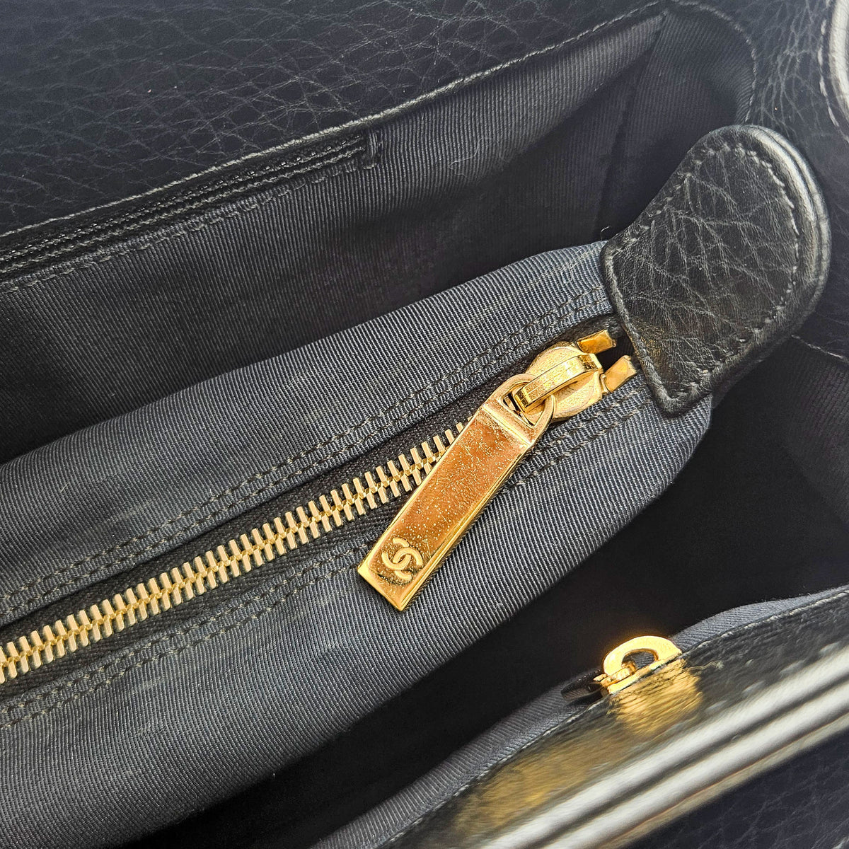 Sac Chanel Cerf Executive Tote Cuir Grainé Noir