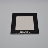 Foulard Chanel carré soie écru & or