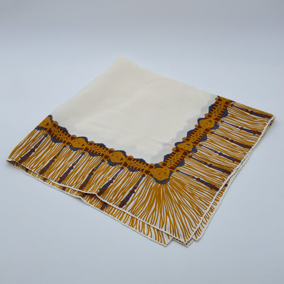 Foulard Chanel carré soie écru & or