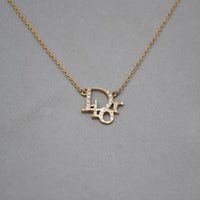 Collier Dior signature « Dior » pavé de cristaux