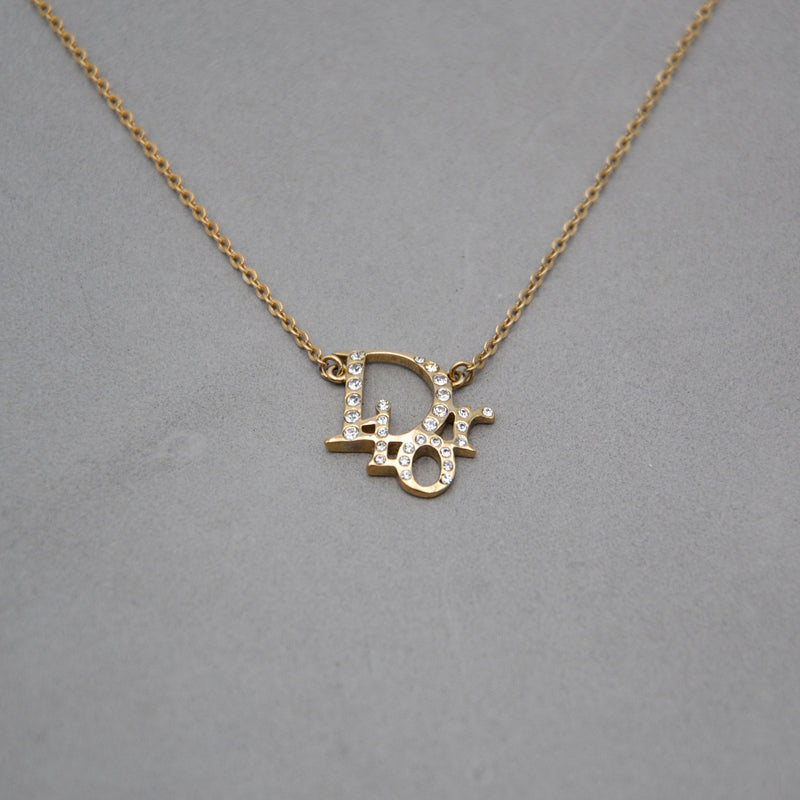 Collier Dior signature « Dior » pavé de cristaux