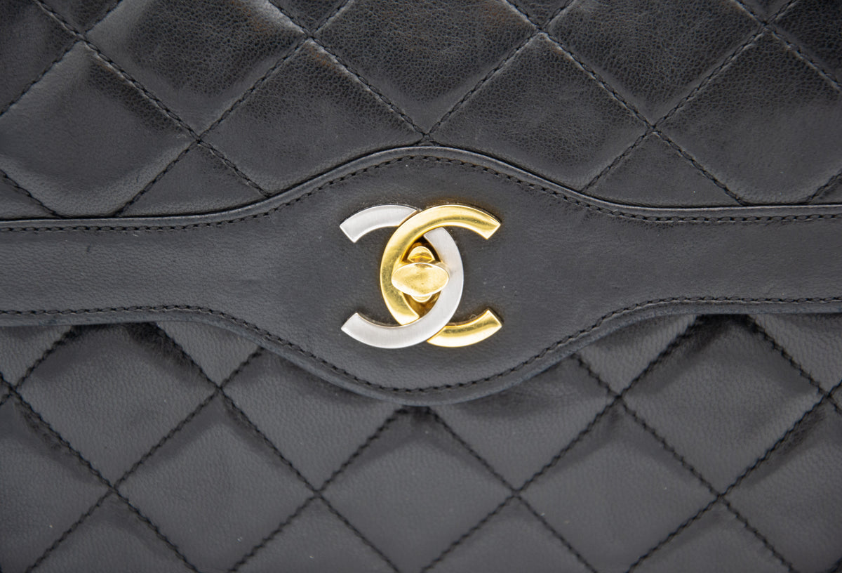 Vintage Chanel Double Flap Bag in Black Quilted Lambskin Leather (1986-1988)