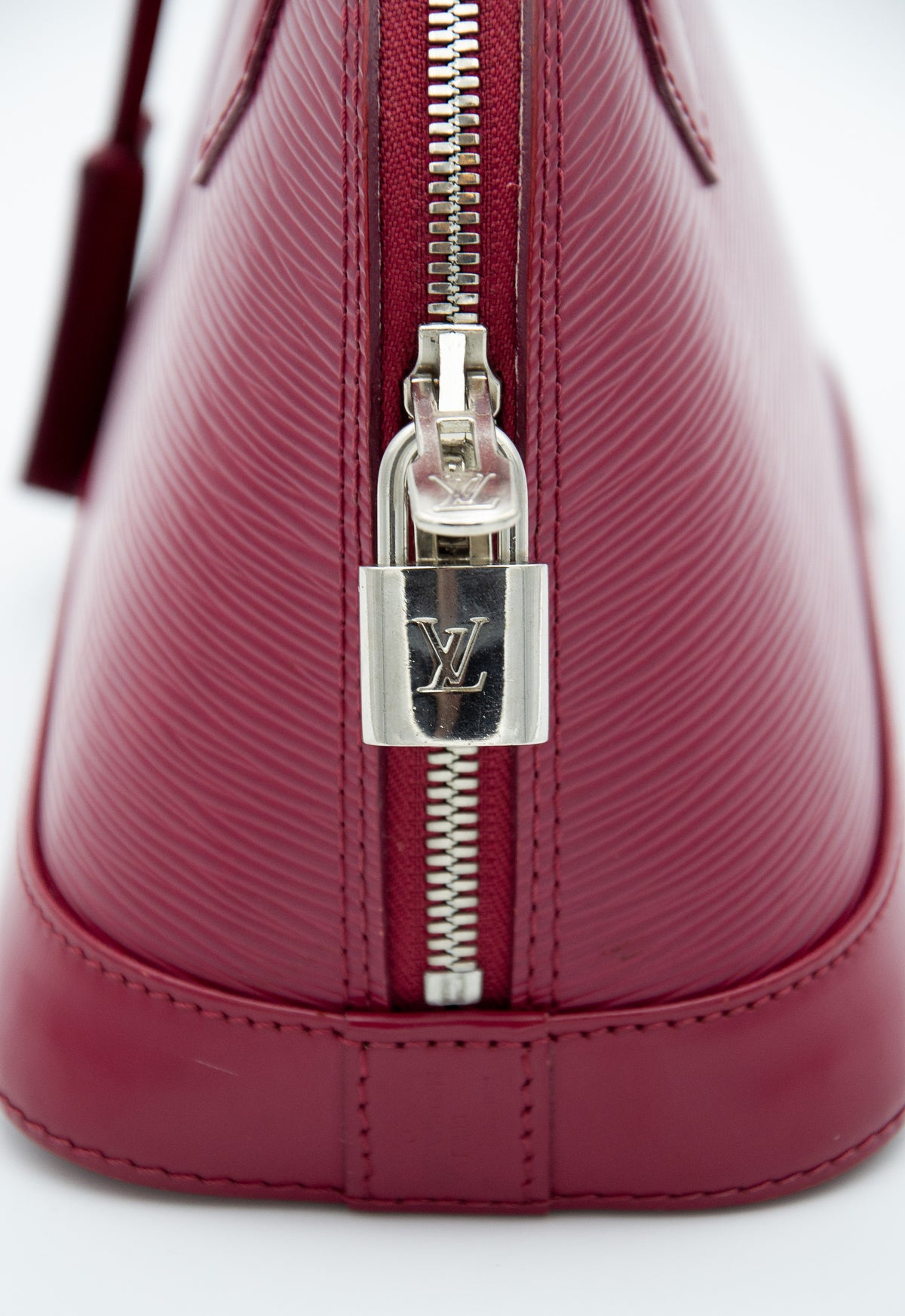 Louis Vuitton Alma BB Epi Framboise